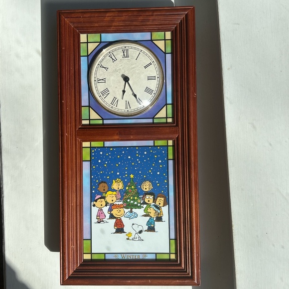 Vintage Danbury Peanuts Stained Glass Clock Mint Condition - Picture 5 of 5